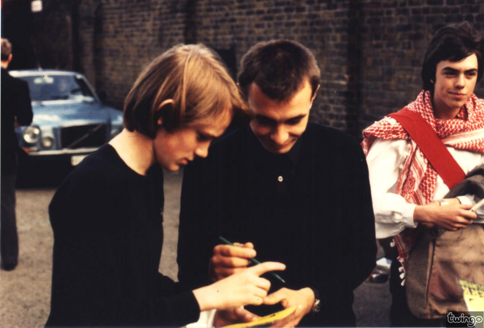 19810703-backstage01.jpg