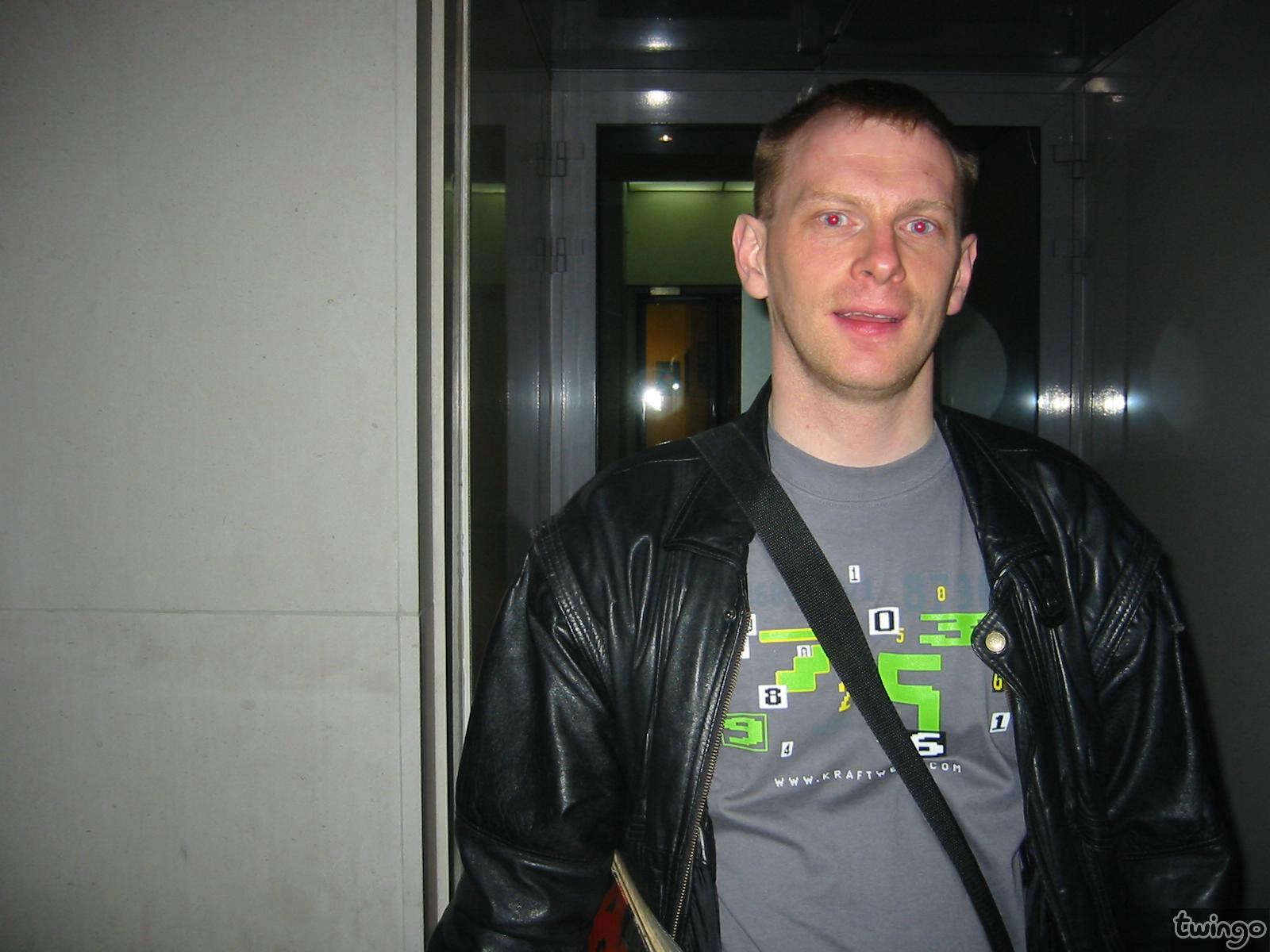 20020926-fan-paulw.jpg